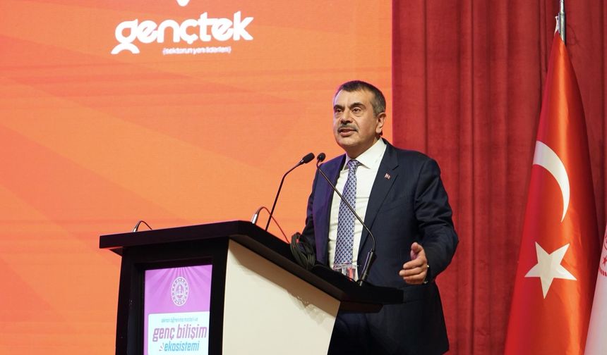 Bakan Tekin GençTek Final Programı'na katıldı