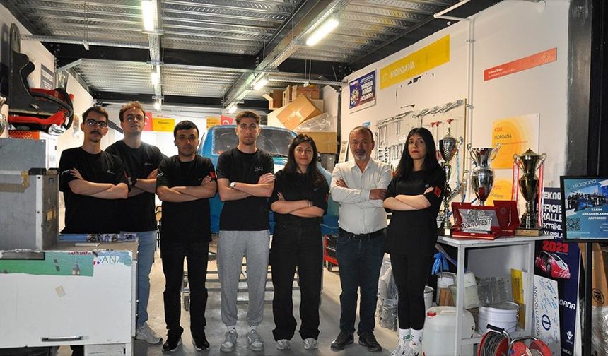 ESTÜ Hidroana Takımı, Şampiyonluk İçin Polonya'da