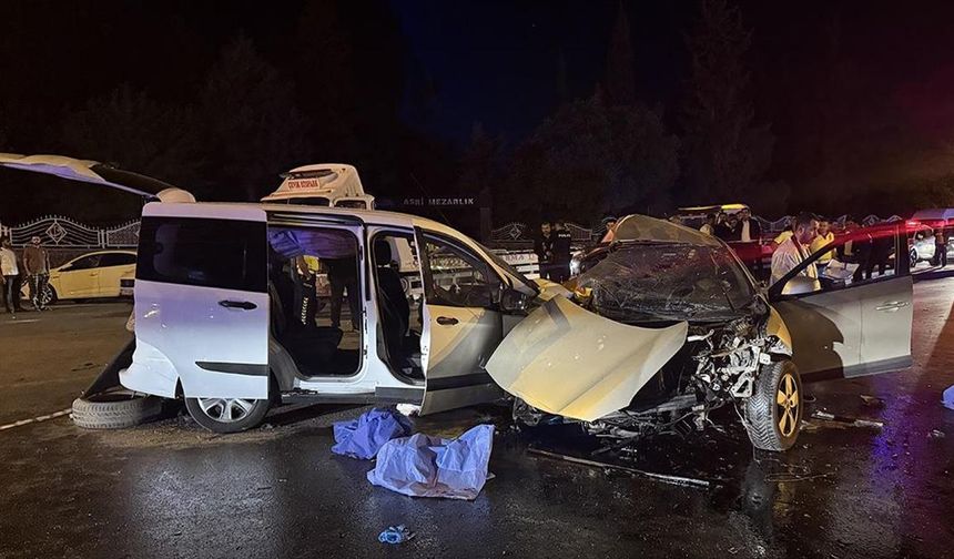 Gaziantep'te feci kaza: 5 ölü, 2 yaralı!