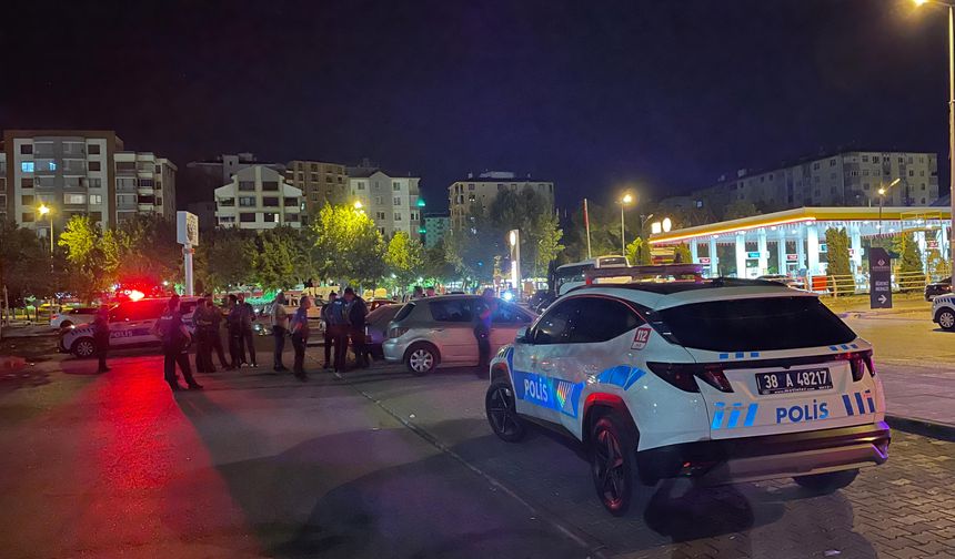 Kocasinan’da Bıçaklı Kavga: 1 Yaralı