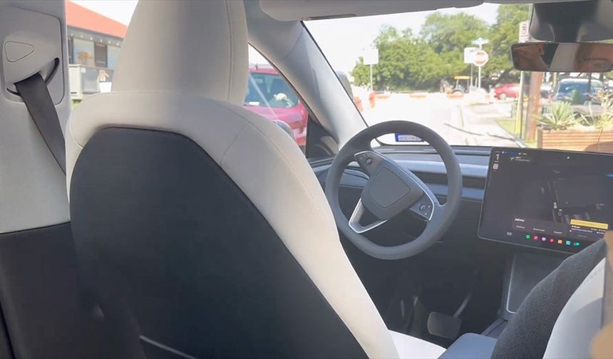 Tesla, Robotaksi Hizmetine Başladı