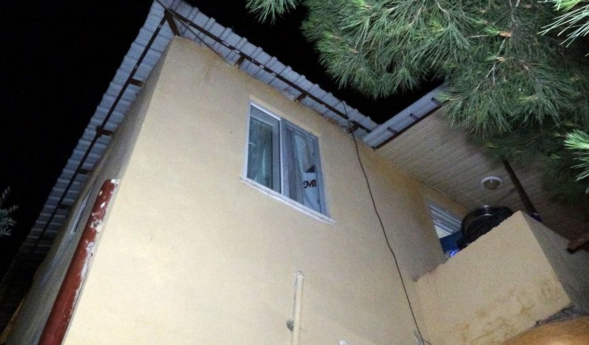 Evinin Bahçesinde Tabanca İle Vuruldu