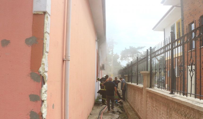 Lisede yangın paniği