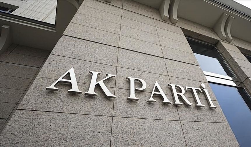 AK Parti’den Yeni Parti’ye sert tepki: “Siyasi yankesiciliğe son verin”