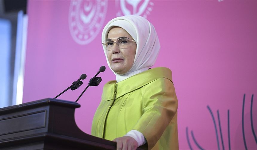 Emine Erdoğan'dan Melania Trump'a mektup