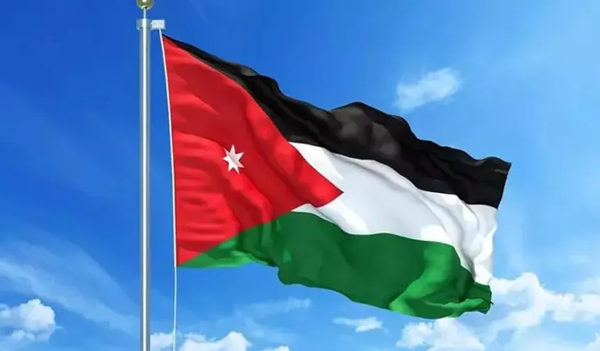 Hava sahası yeniden kapatıldı