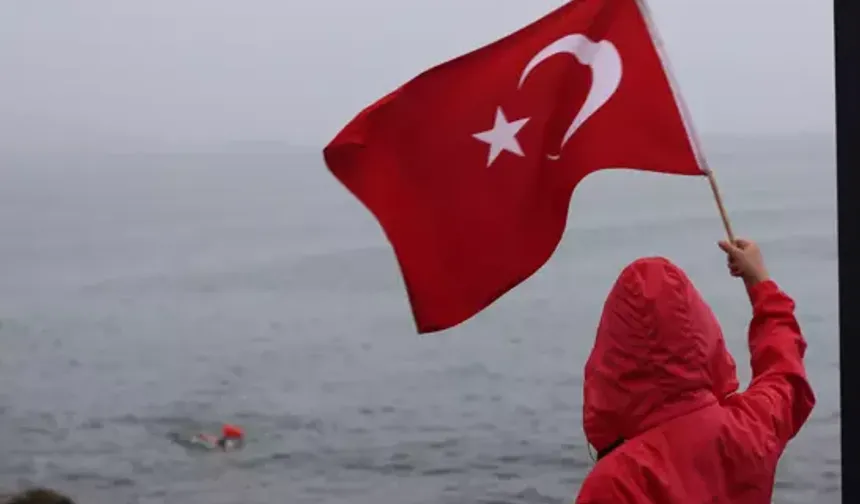 Kulaçlar 15 Temmuz Şehitleri İçin Atıldı