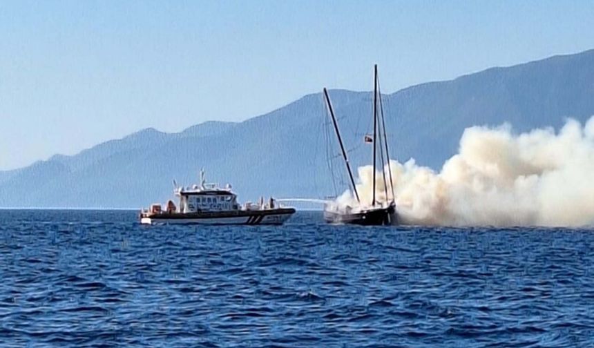Bodrum'da tekne yangını