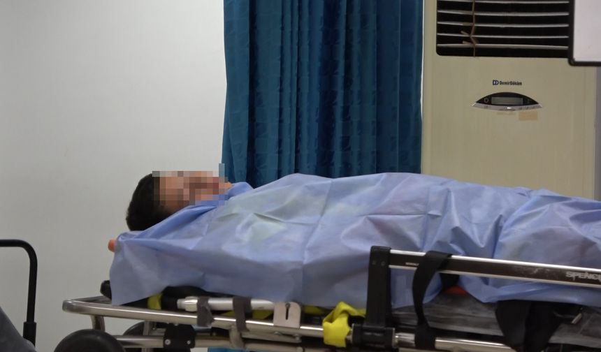 Çıkak minibüs ile duvar arasına sıkıştı
