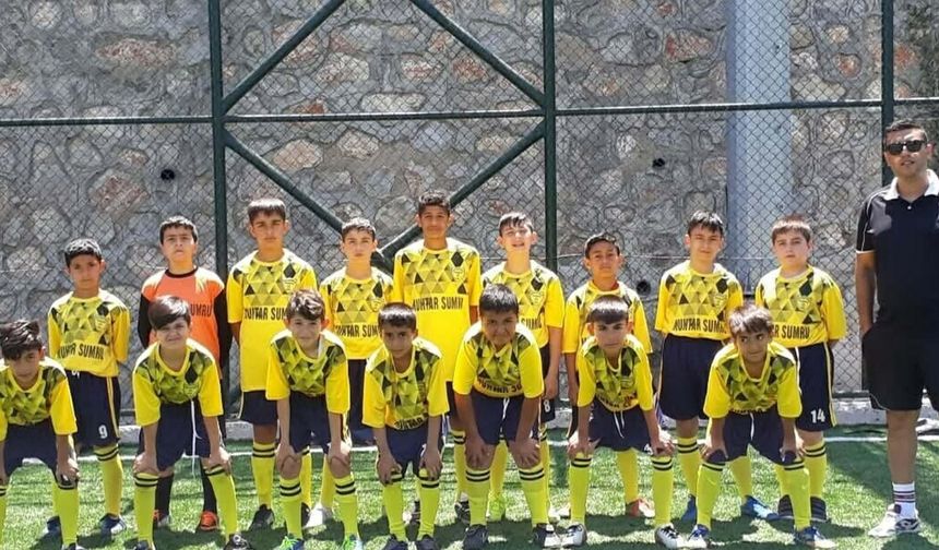 Duvara çarpan bisikletli yaşam ını yitirdi