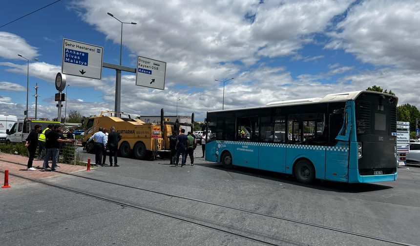 Kayseri'de TIR kazası: yaralılar var