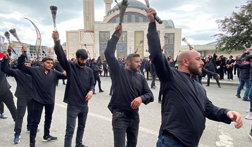 Kerbela şehitlerini andılar