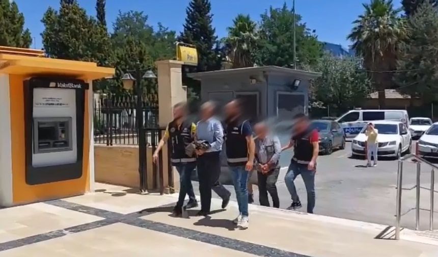 Şanlıurfa'da ruhsatsız tabancalar ele geçirildi