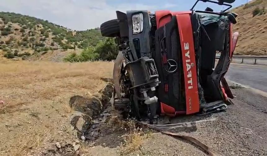 Yangına giden itfaiye devrildi: 1'i ağır, 3 kişi yaralandı