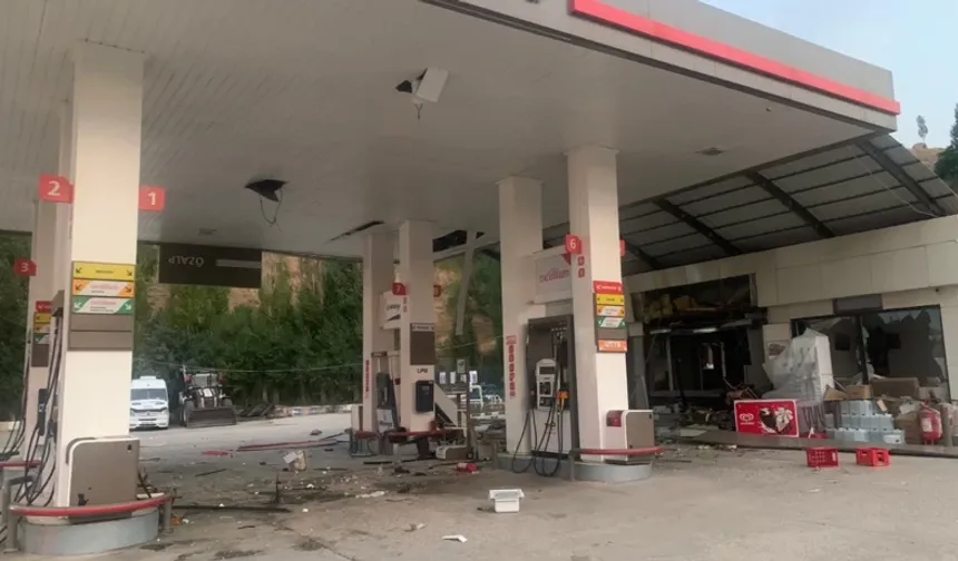 Akaryakıt istasyonunda patlama: 1 kişi yaralandı