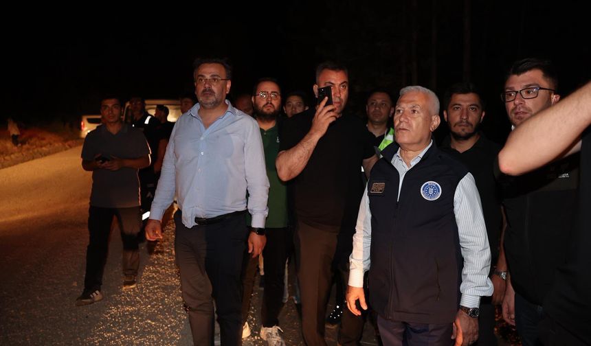 Mustafa Bozbey, Tahliye Edilen Vatandaşlar İle Buluştu