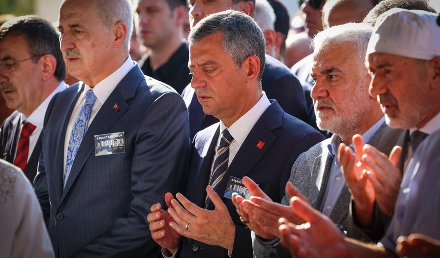 Özgür Özel'e Acı Haber!