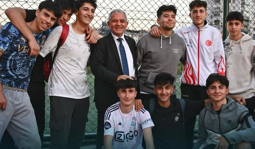 Mamak Belediyesi'nden üniversite adaylarına önemli destek!