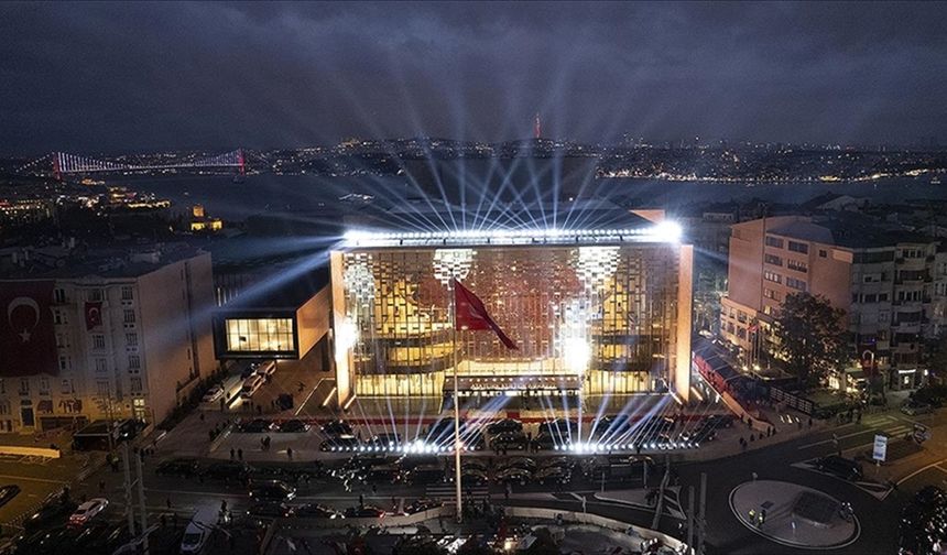 İstanbul'da Sanatseverler Memnun Olacak