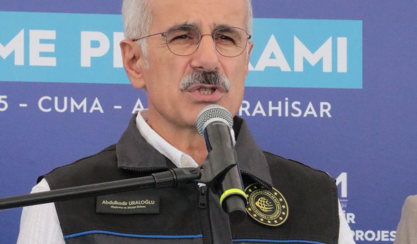 "Ankara-İzmir arası seyahat süremiz 3,5 saate düşecek"
