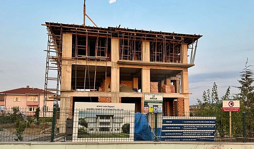 İnşaattan düşen işçi hayatını kaybetti