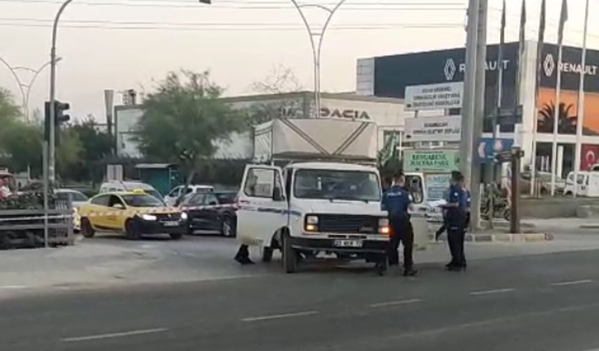 Oğlunu ve arkadaşlarını av tüfeğiyle yaraladı
