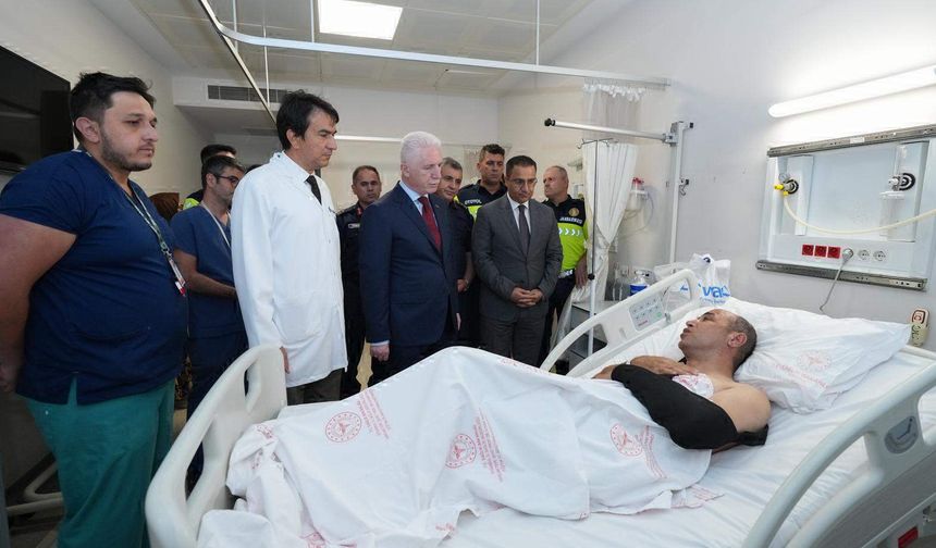 Vali Gül'den yaralı jandarma personeline ziyaret