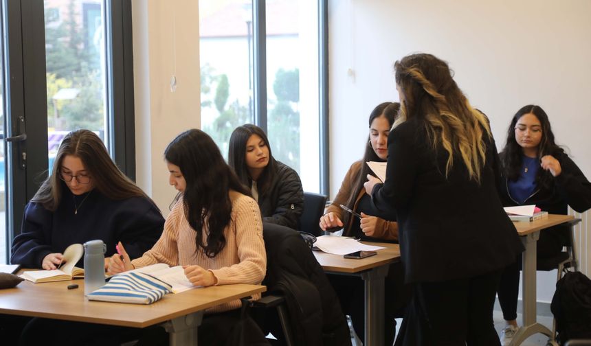 Çankaya Akademi öğrencilerinden gururlandıran başarı
