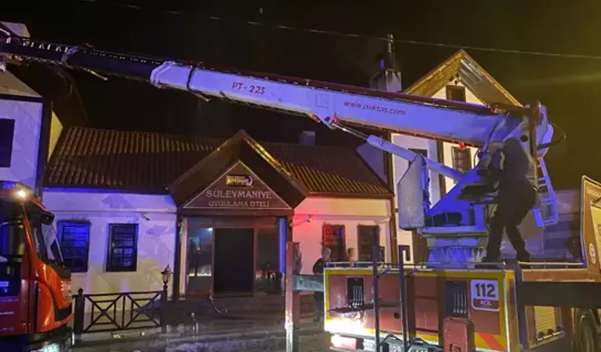 Gümüşhane’de Uygulama Oteli Alevlere Teslim Oldu