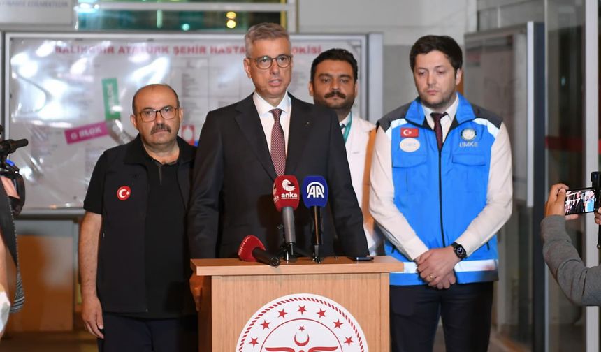 Bakan Memişoğlu ve Vali Ustaoğlu'ndan yaralılara ziyaret