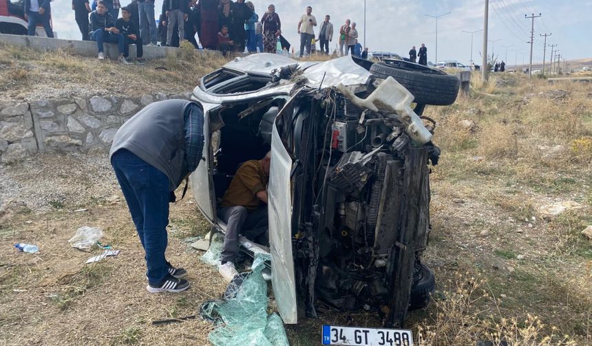 Çorum'da düğün konvoyunda kaza