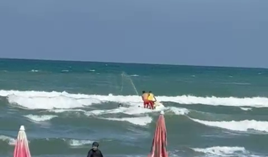 Düzce'de denize giren aile boğulma tehlikesi atlattı
