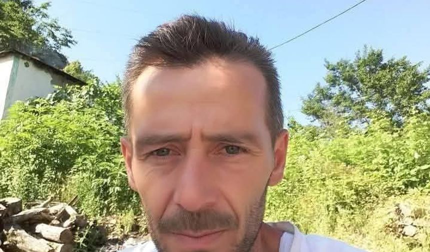 Evinde çıkan yangında can verdi