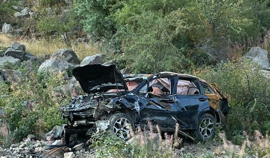 Giresun'da Otomobil uçuruma yuvarlandı
