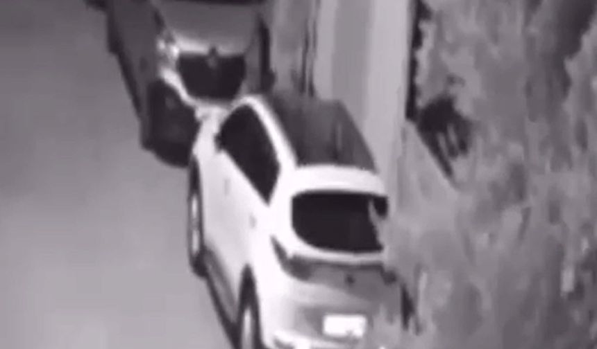 Kadın kıyafetleriyle hırsızlık kamerada