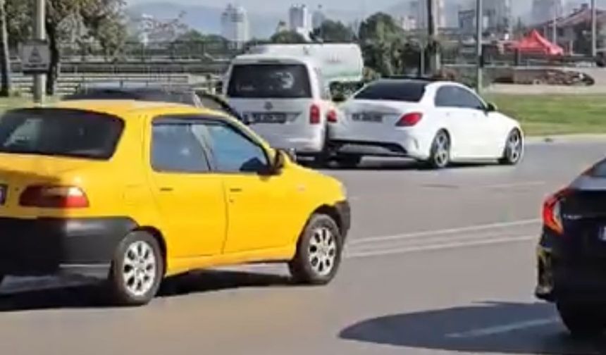 Sapağı Kaçıran Sürücü, Geri Dönerken Kaza Yaptı