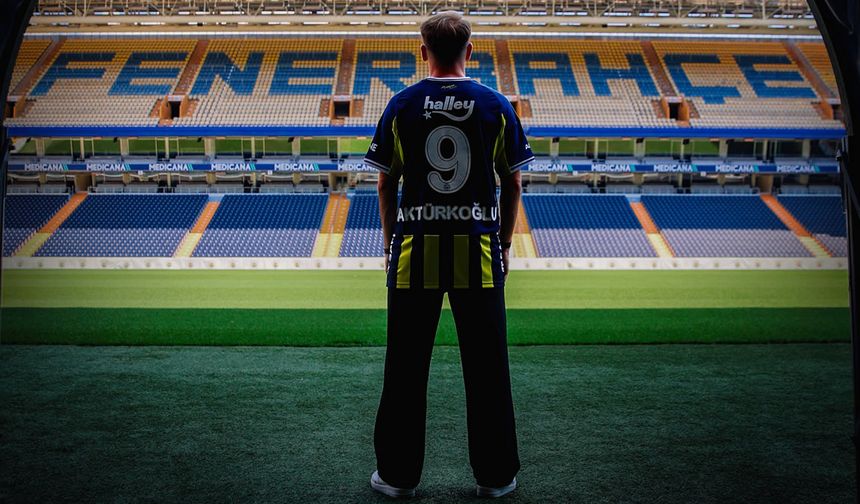 Fenerbahçe'de transferler peş peşe geliyor; Kerem Aktürkoğlu da imzaladı