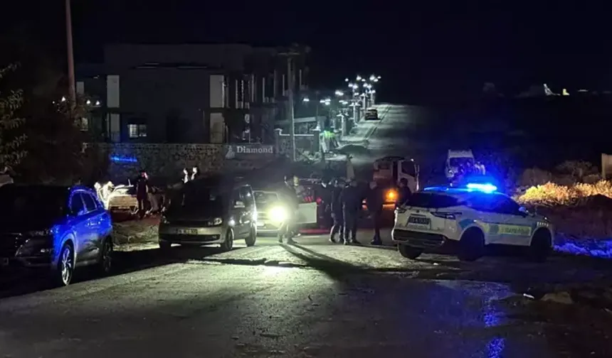 Uyuşturucu yüklü otomobil, 3 araca çarptı