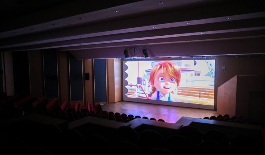 Altın Portakal 62'nci kez kapılarını açtı