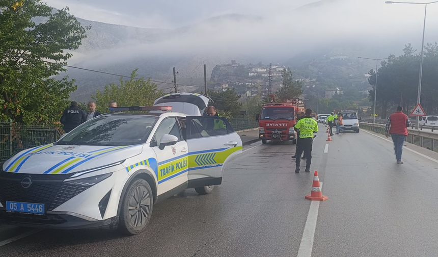Amasya'da otomobil evin bahçesine uçtu: 4 yaralı