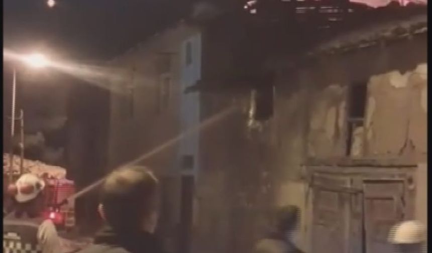 Amasya'da evleri alevler sardı