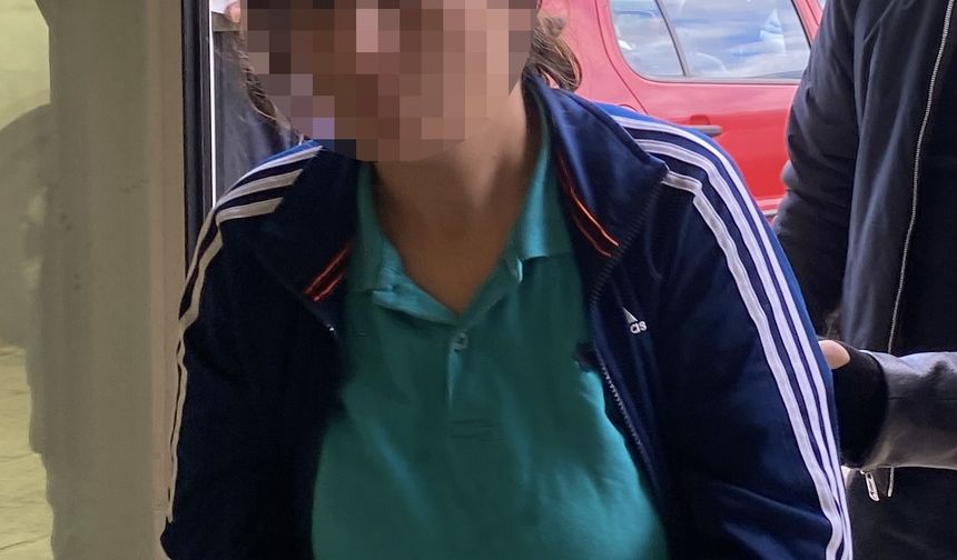 Arkadaşlarını önce darbettiler sonra gasbettiler