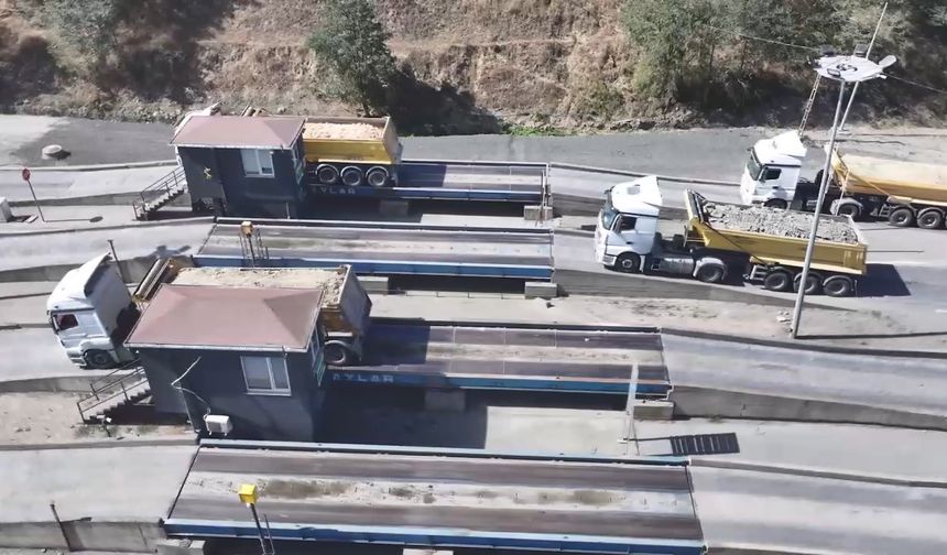 Arnavutköy'de hafriyat kamyonlarına denetim yapıldı