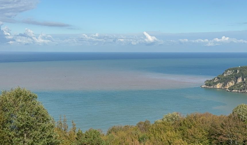 Bartın'da denizin rengi değişti
