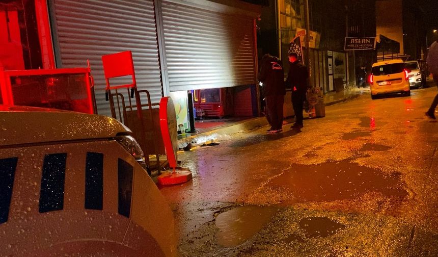 Bursa'da tekel bayiine silahlı saldırı
