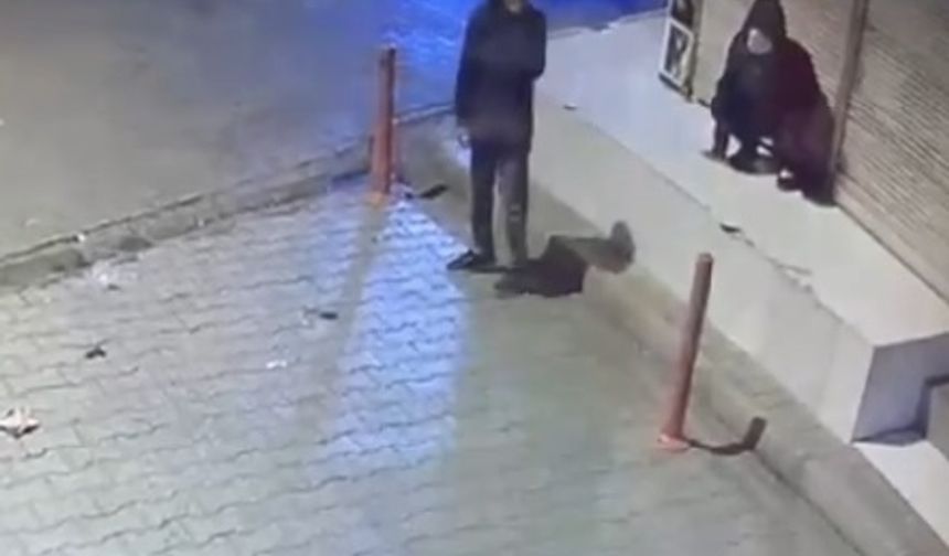 Kepengi Aralayıp Girdiği İş Yerinden 25 Telefon Çaldı