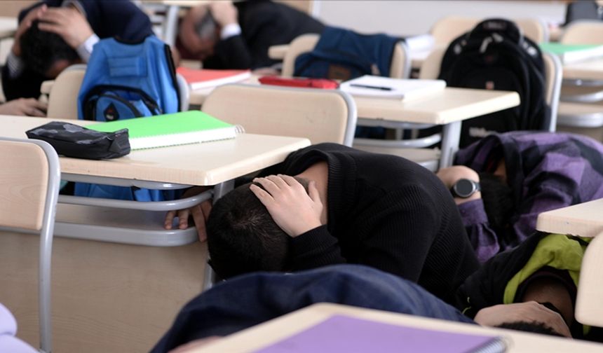 Depremde panik yapmayın: Hayat kurtaran 10 altın kural