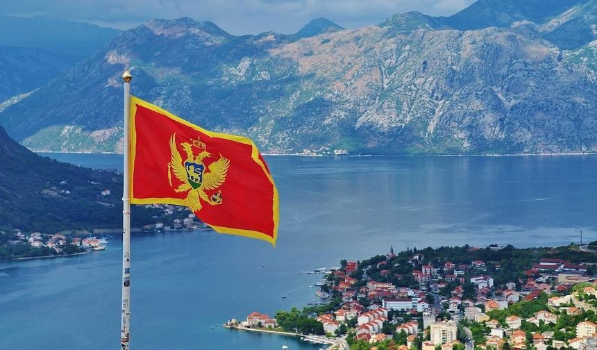 Karadağ'dan Türkiye'ye vize engeli