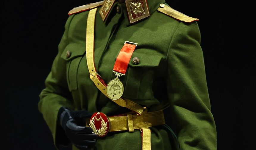 Ankara Olgunlaşma Enstitüsü'nden 'Atatürk Kıyafetleri' Defilesi