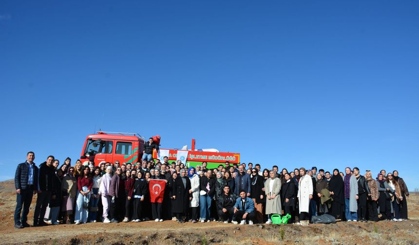 NEÜ'den fidan dikimi etkinliği